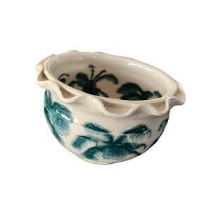 Ceramic Ruffled Edge Bowl with Green Leaf Design
